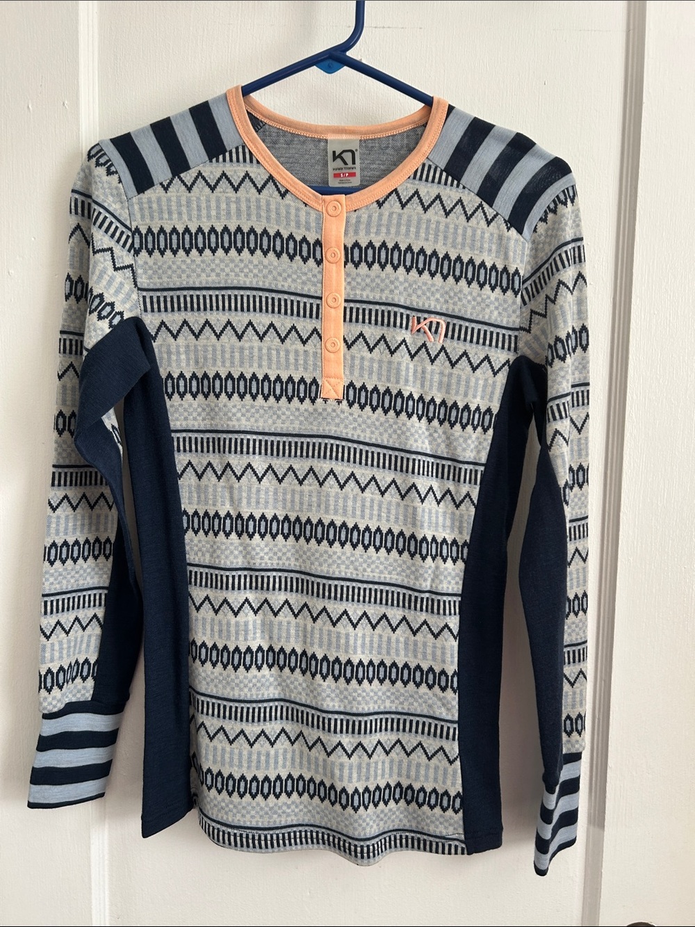 Kari Traa 100% Wool Long Sleeve Henley Top - Navy, Gray & Peach